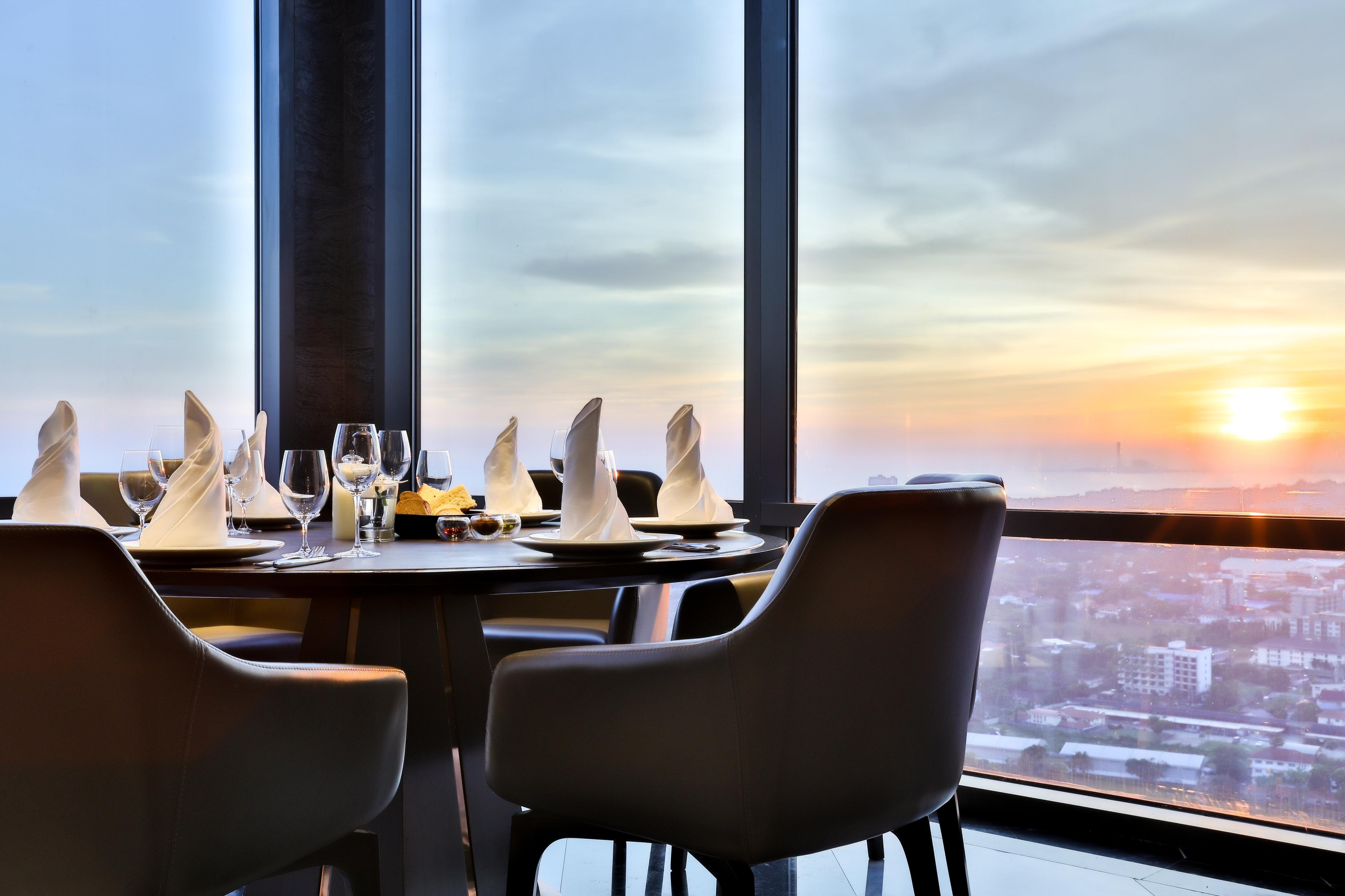 Holiday Inn & Suites Rayong City Centre By Ihg Exteriör bild