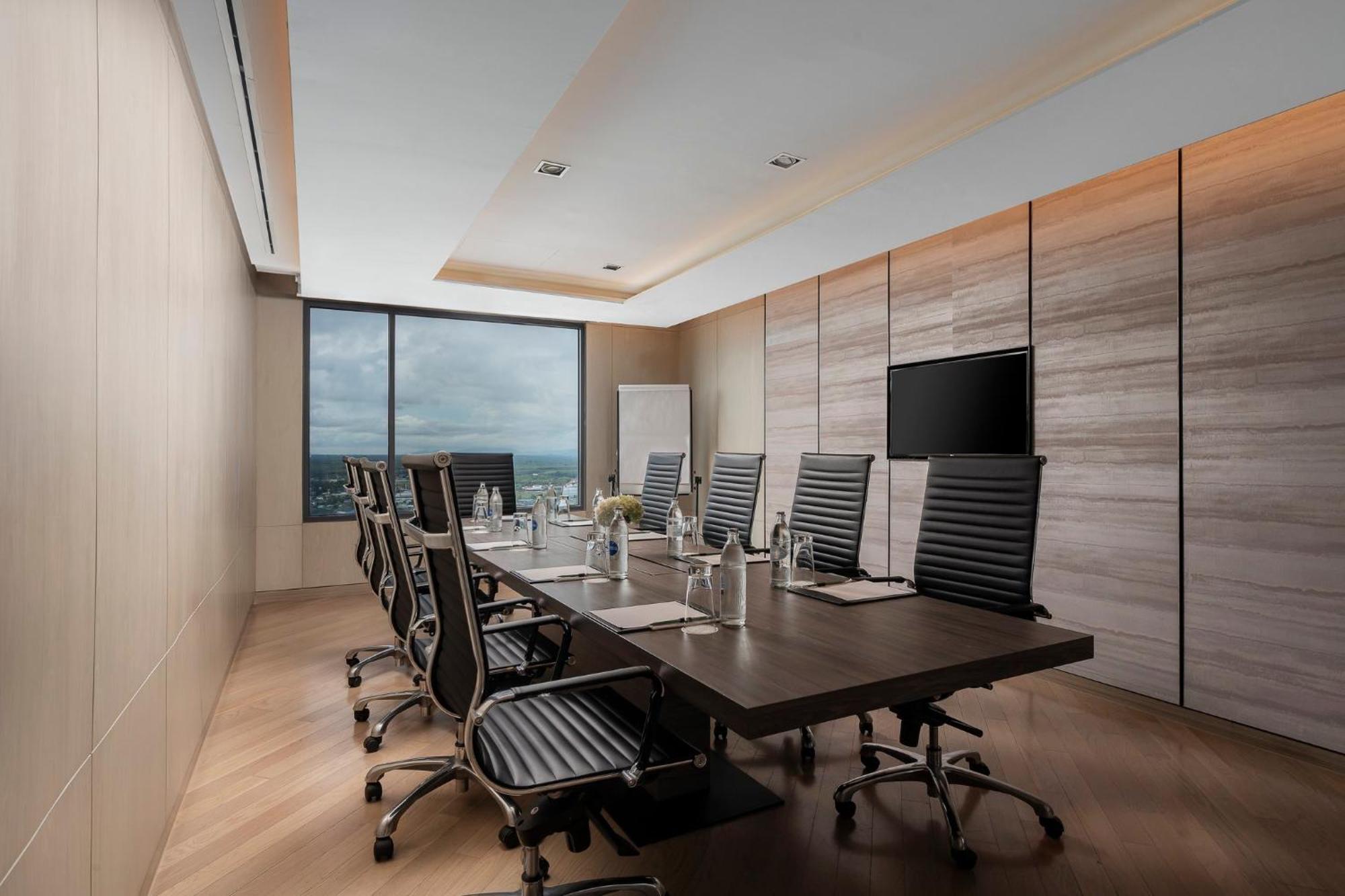 Holiday Inn & Suites Rayong City Centre By Ihg Exteriör bild