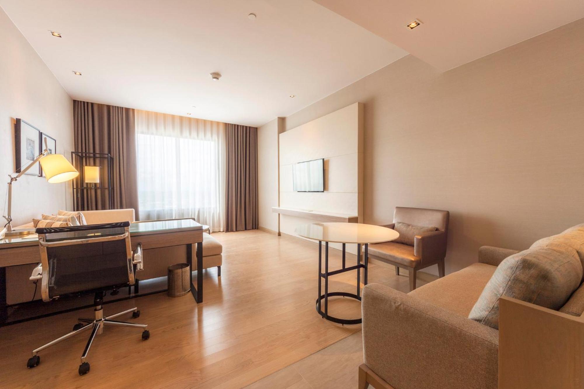 Holiday Inn & Suites Rayong City Centre By Ihg Exteriör bild