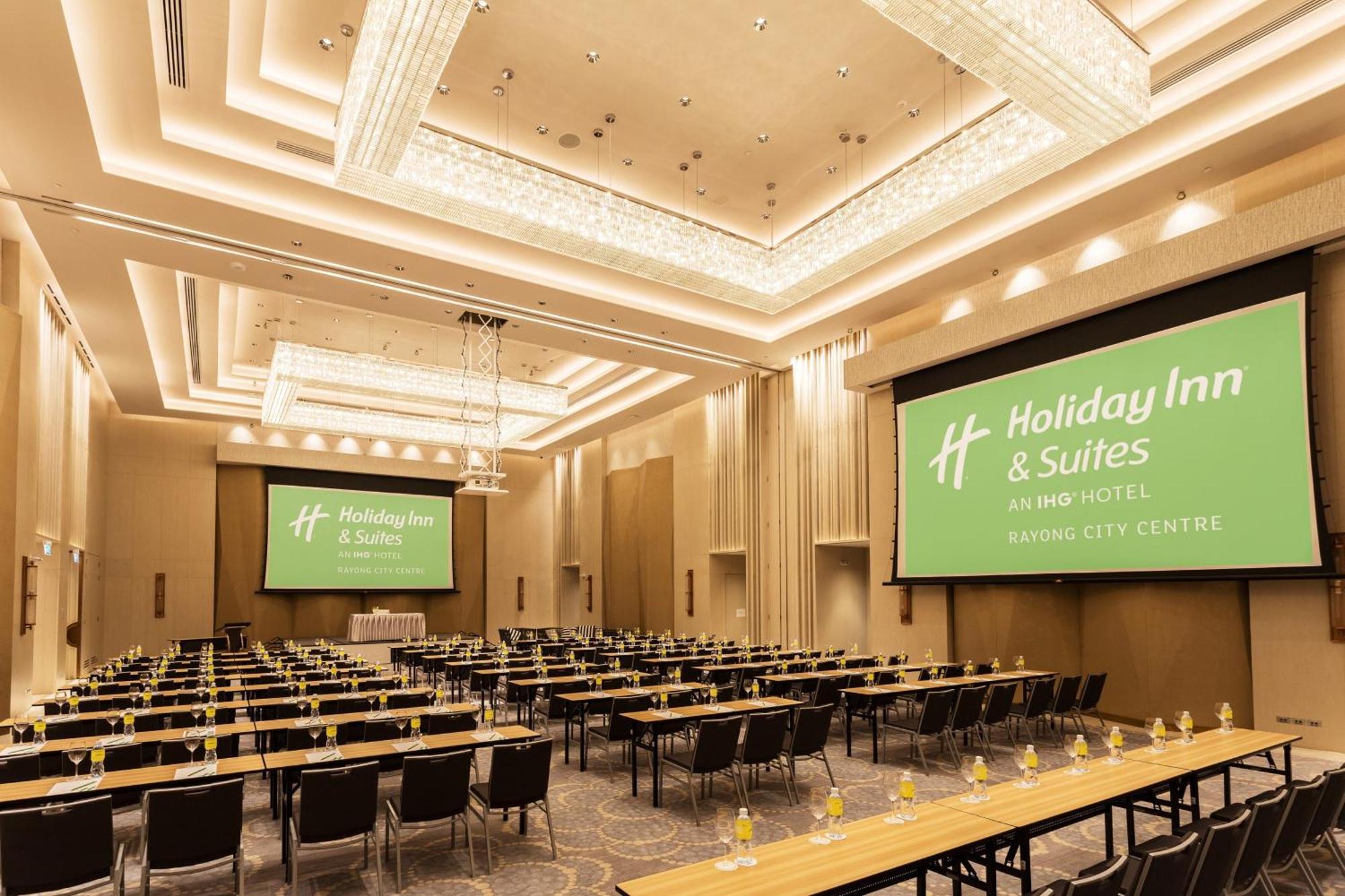 Holiday Inn & Suites Rayong City Centre By Ihg Exteriör bild