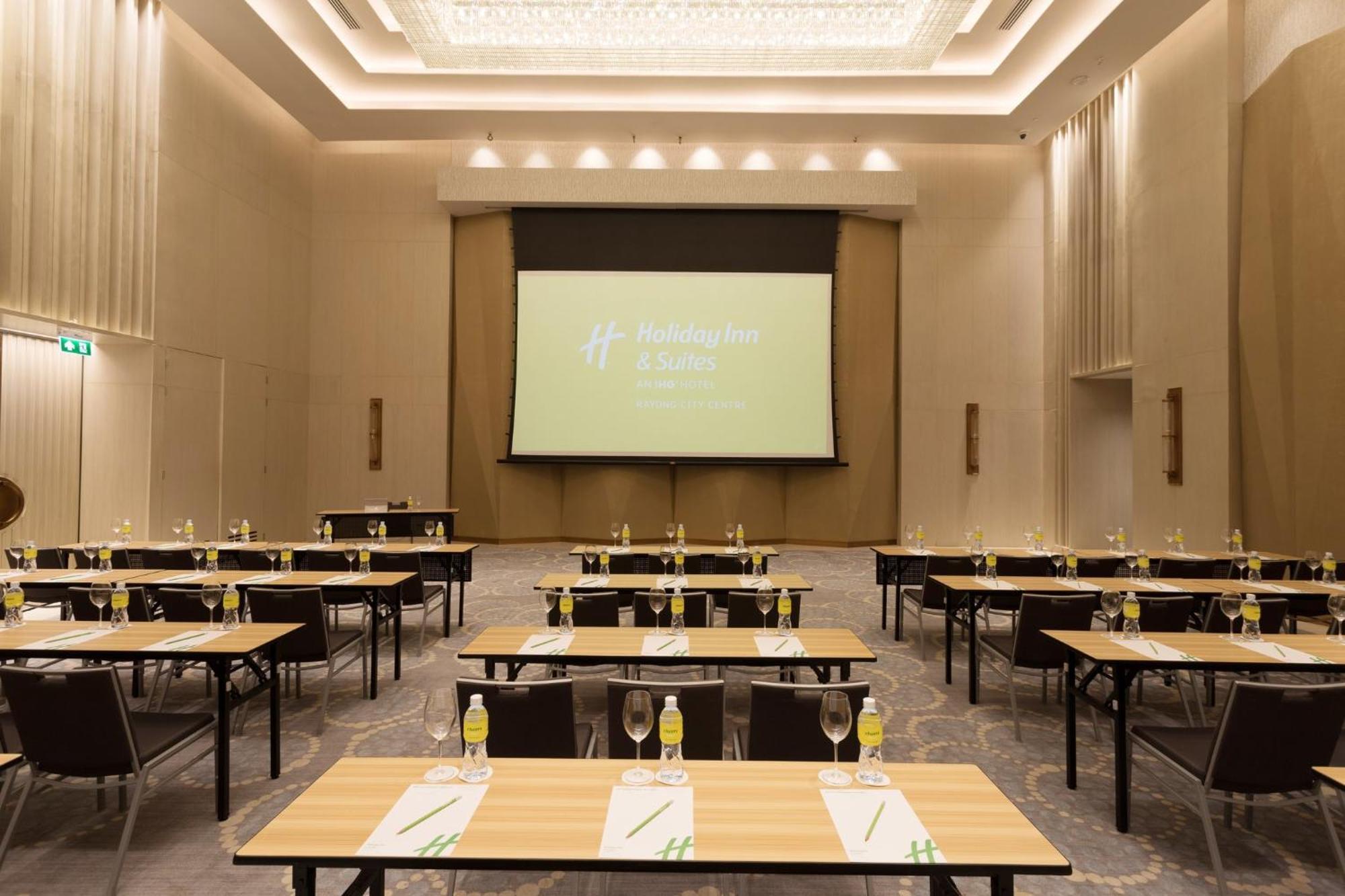 Holiday Inn & Suites Rayong City Centre By Ihg Exteriör bild