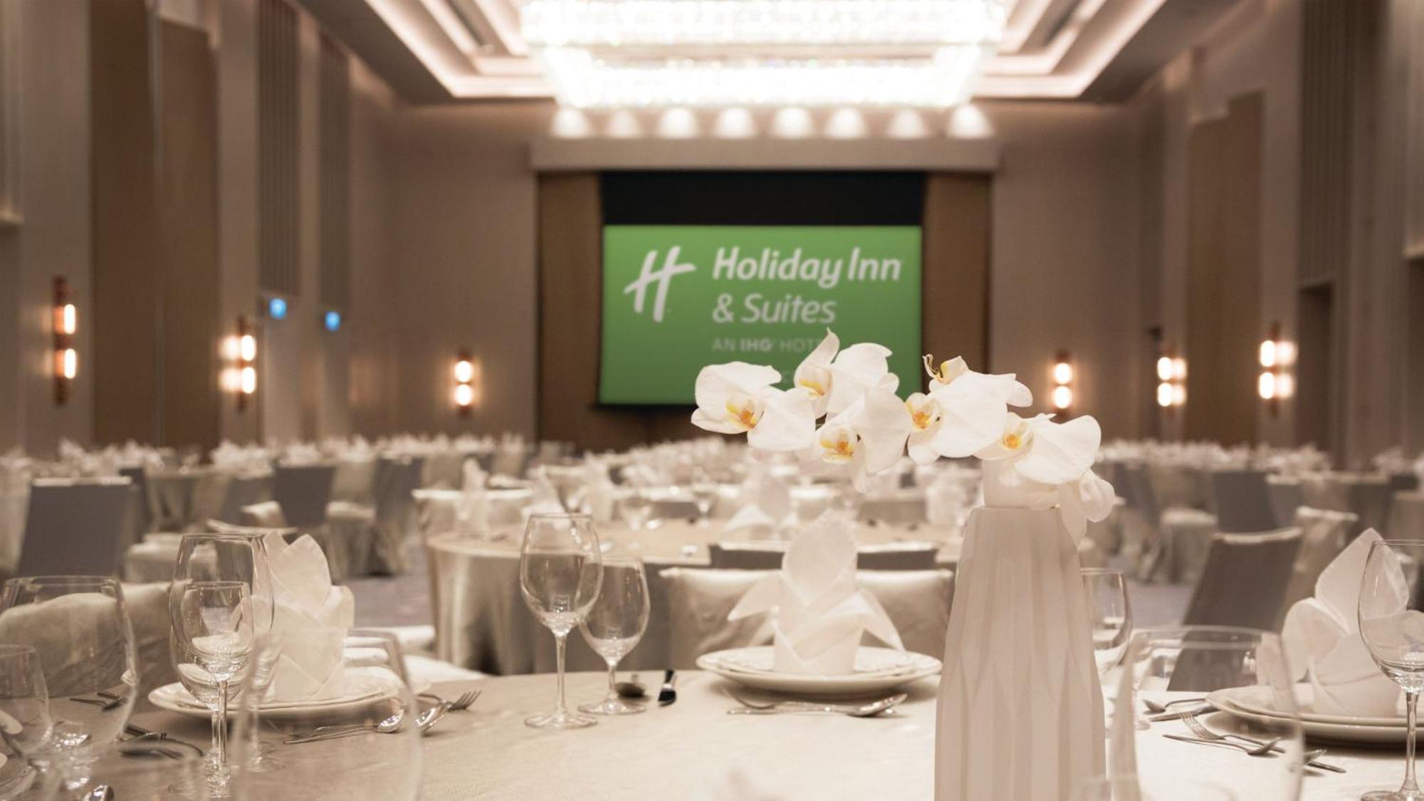 Holiday Inn & Suites Rayong City Centre By Ihg Exteriör bild