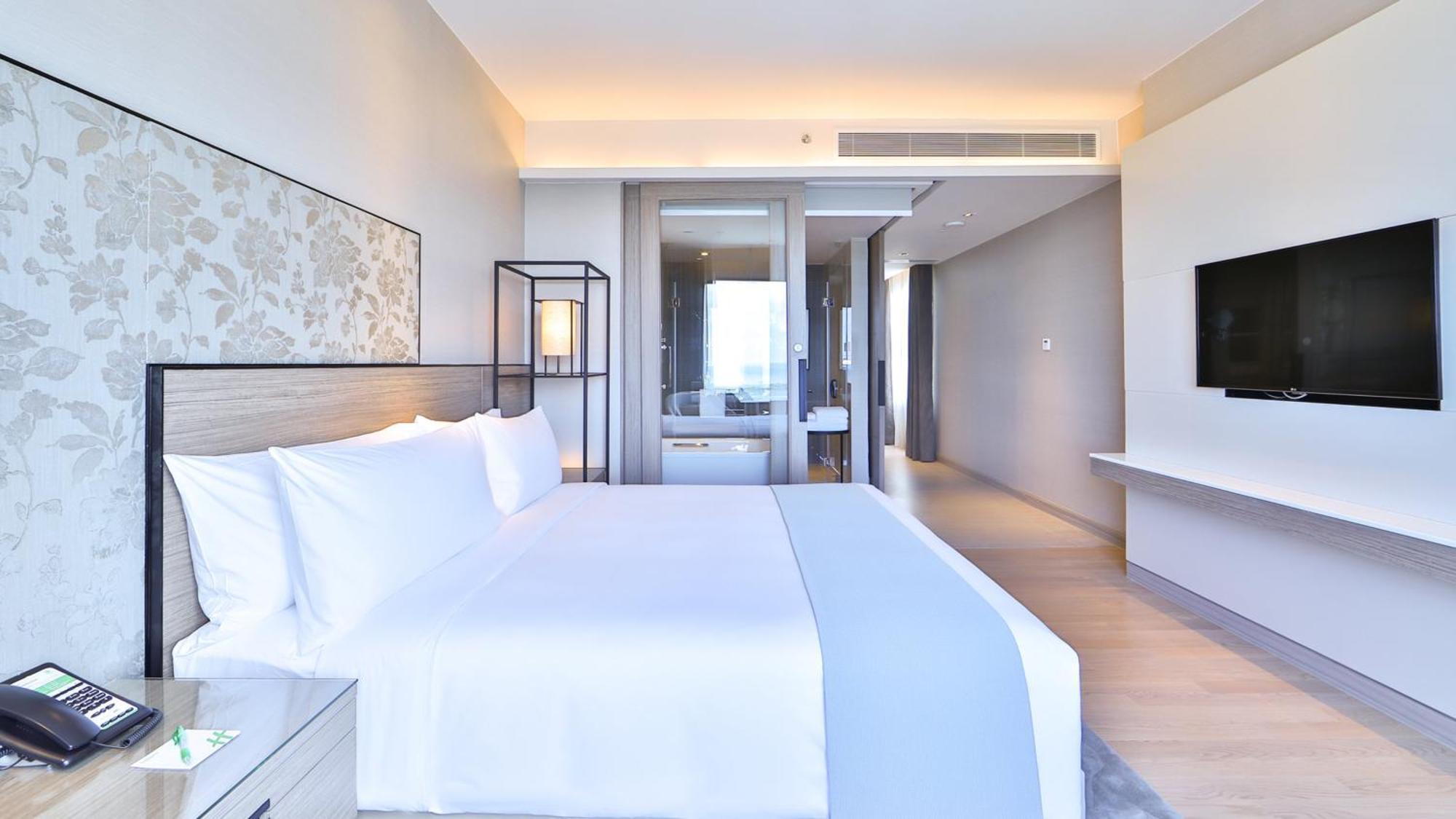 Holiday Inn & Suites Rayong City Centre By Ihg Exteriör bild