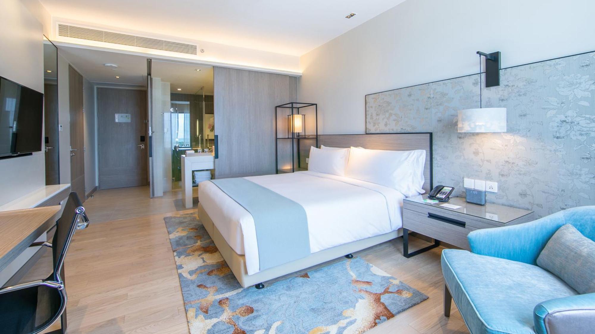 Holiday Inn & Suites Rayong City Centre By Ihg Exteriör bild