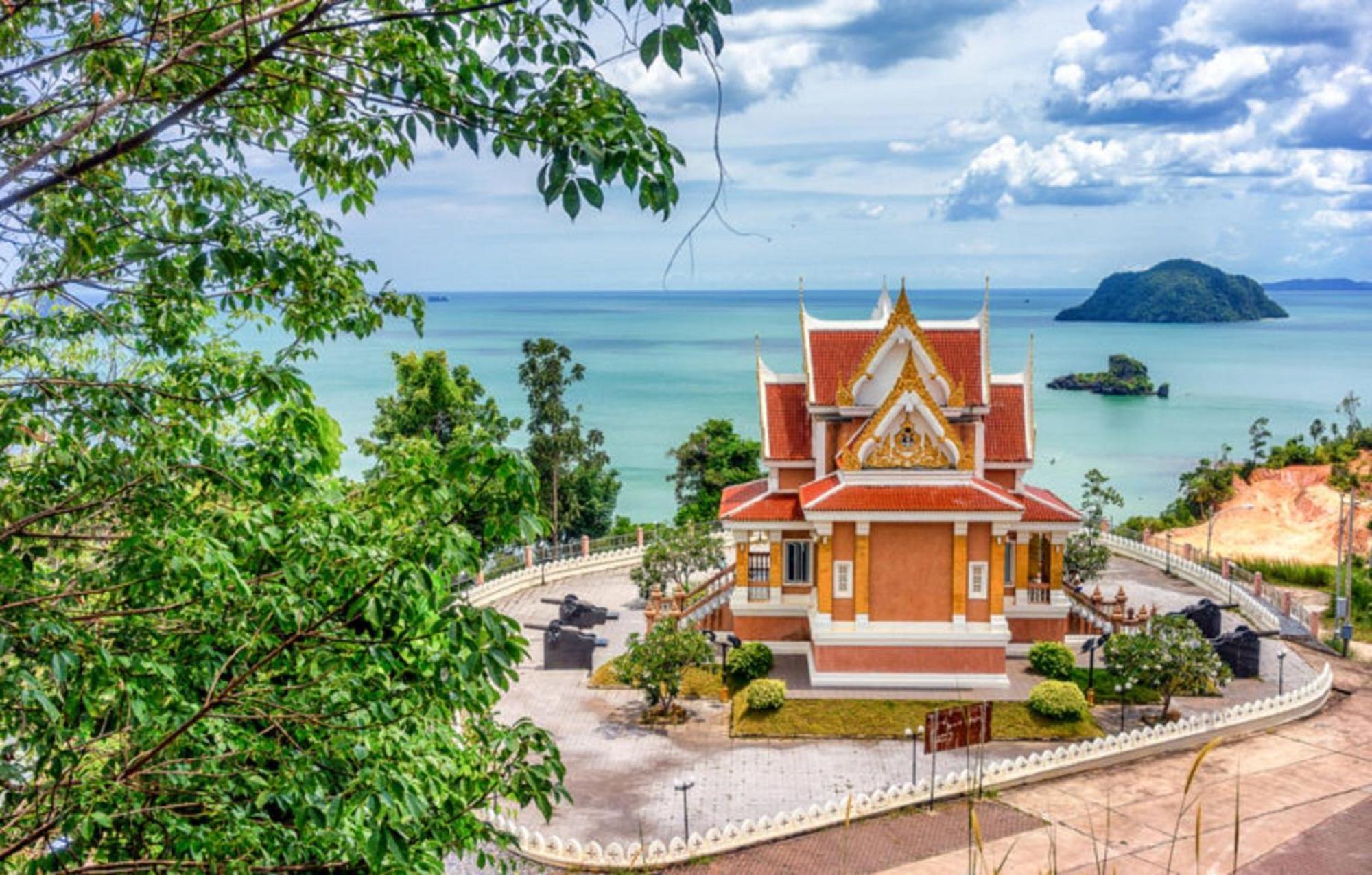 Holiday Inn & Suites Rayong City Centre By Ihg Exteriör bild